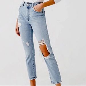 FOREVER 21 | Distressed Straight Leg Jean